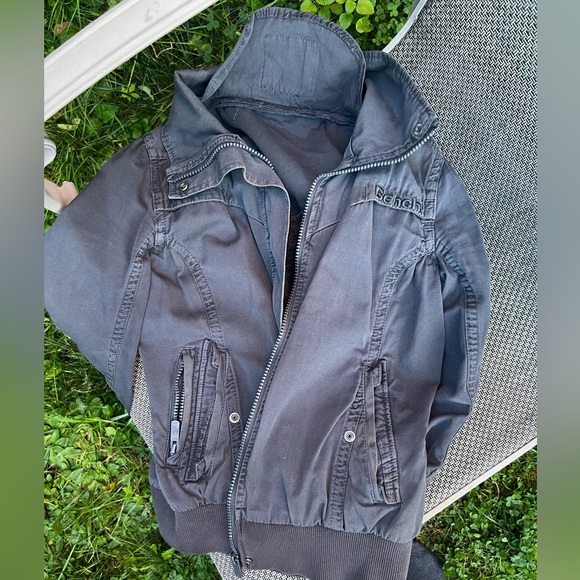 Bench Jacket - Picture 6 of 7